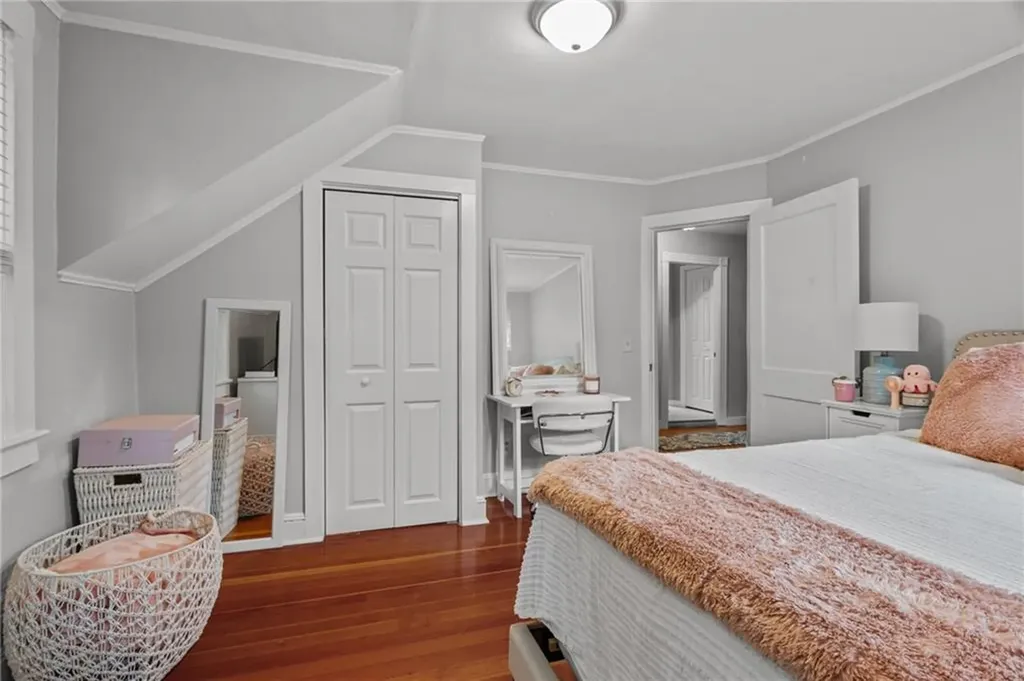 303 New Meadow Road Barrington RI 02806