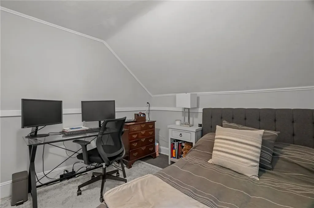 303 New Meadow Road Barrington RI 02806