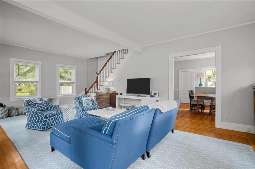 303 New Meadow Road Barrington RI 02806