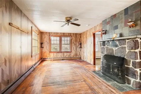 20 Maple Avenue Little Compton RI 02837