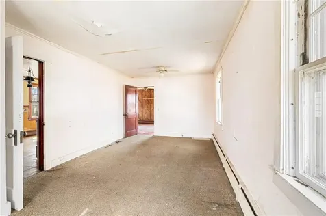 20 Maple Avenue Little Compton RI 02837
