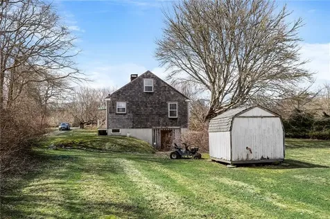 20 Maple Avenue Little Compton RI 02837