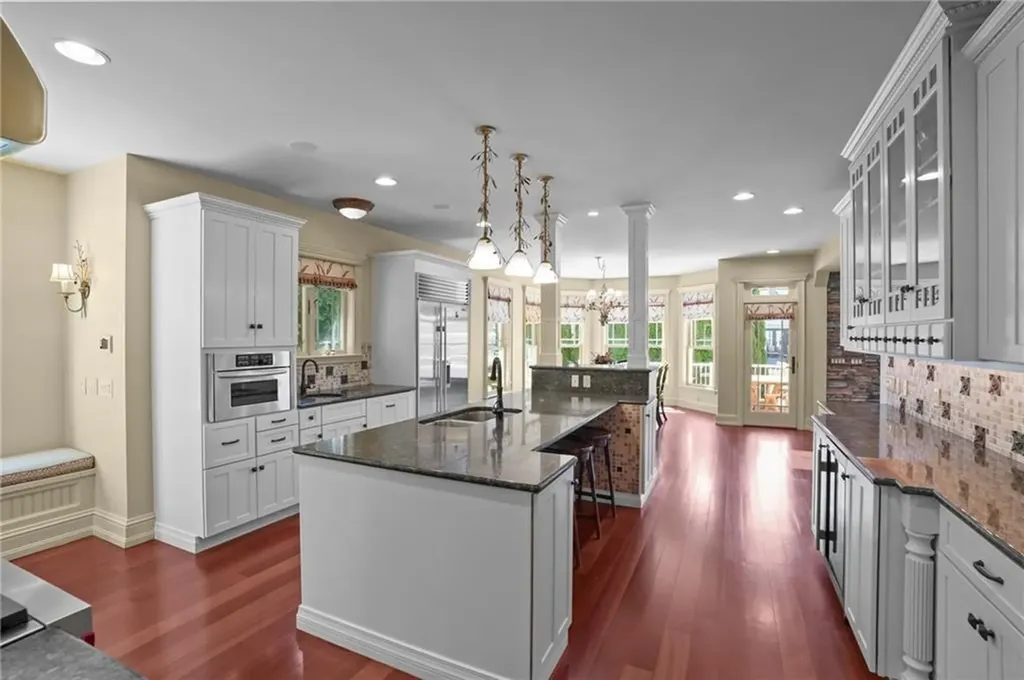 74 Bayberry Road Narragansett RI 02882