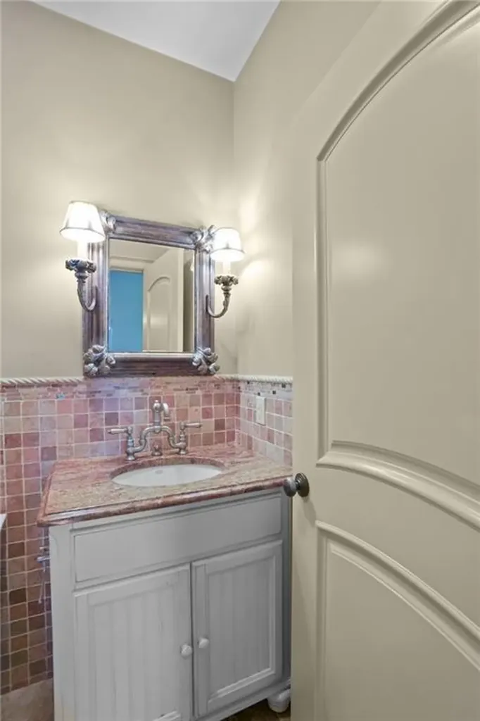 74 Bayberry Road Narragansett RI 02882