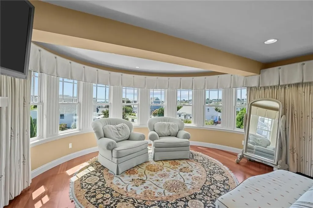 74 Bayberry Road Narragansett RI 02882