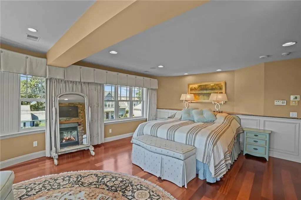 74 Bayberry Road Narragansett RI 02882