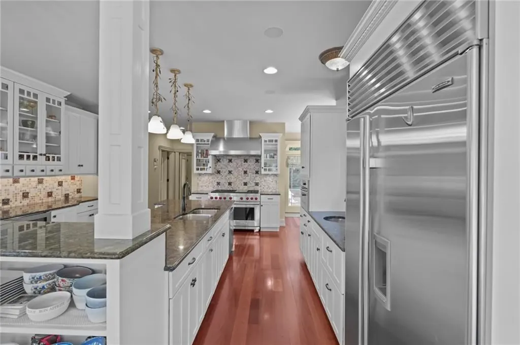 74 Bayberry Road Narragansett RI 02882