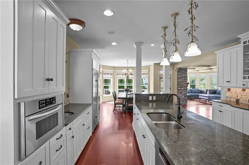 74 Bayberry Road Narragansett RI 02882