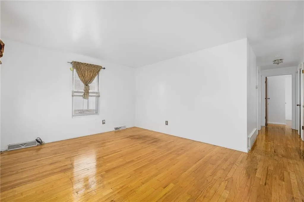 106 Sumner Avenue Central Falls RI 02863