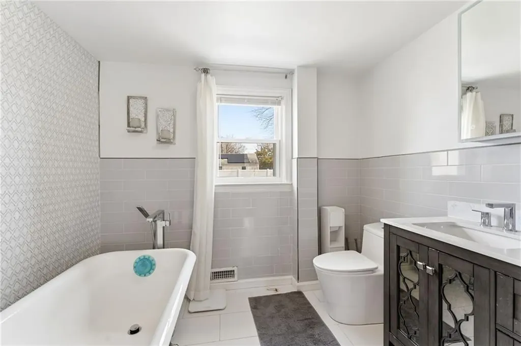 136 Missouri Drive Warwick RI 02886