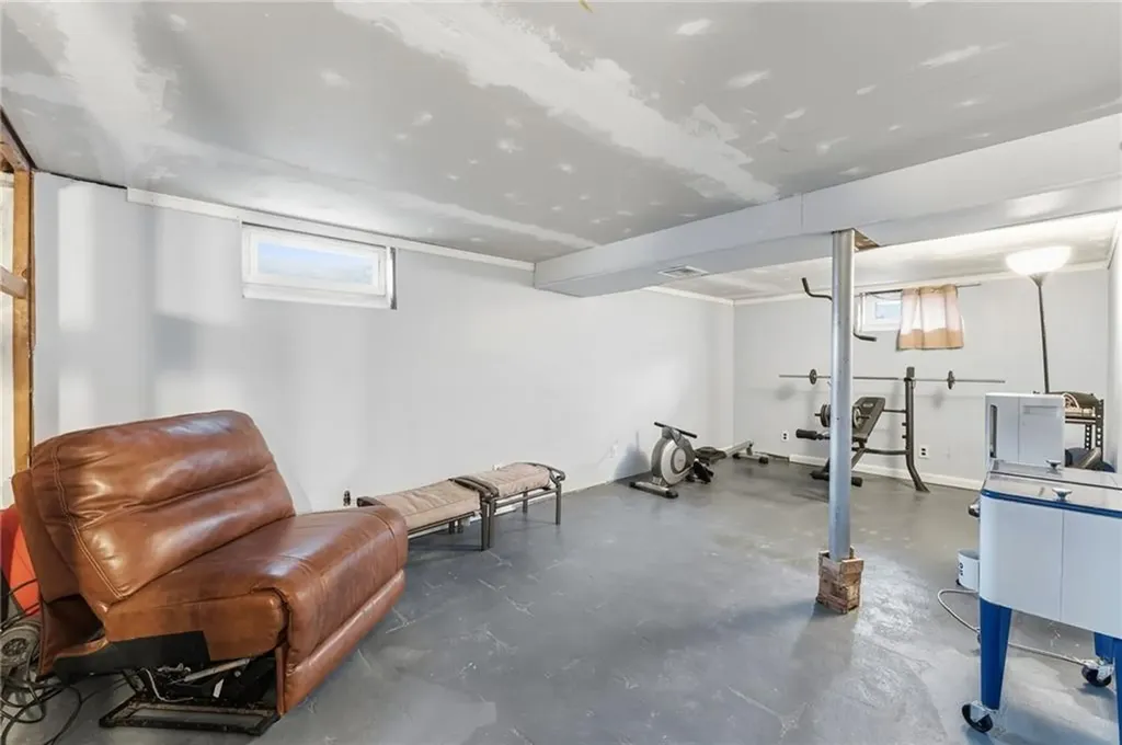 136 Missouri Drive Warwick RI 02886