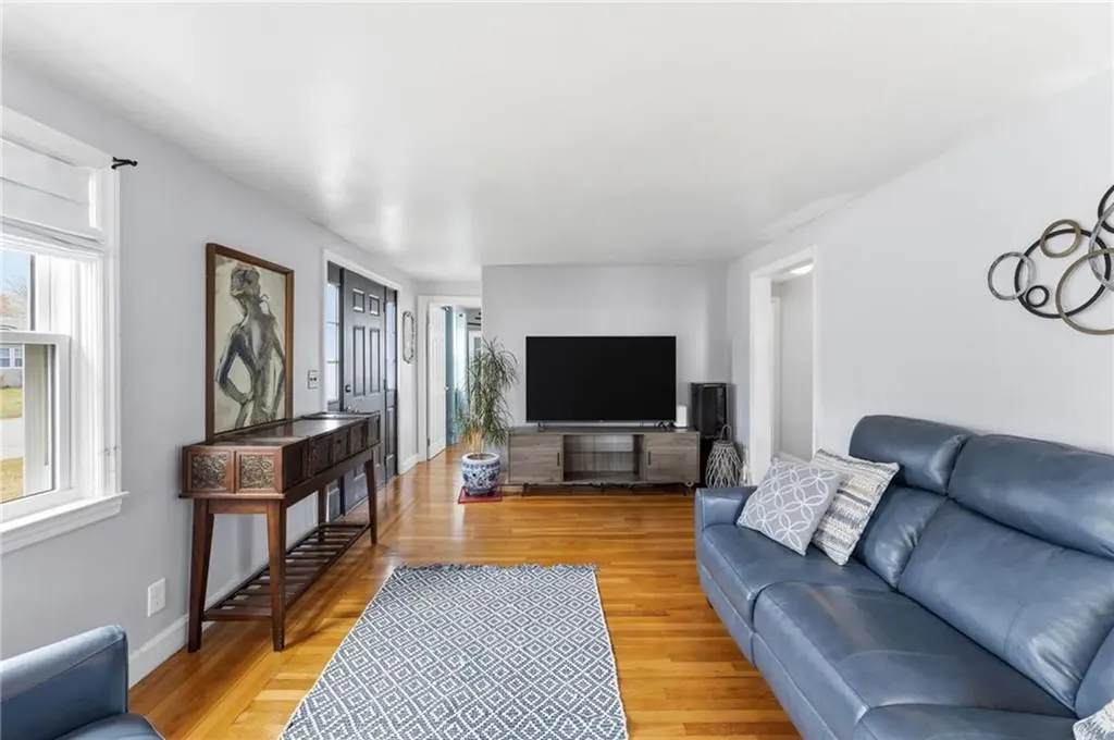 136 Missouri Drive Warwick RI 02886