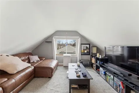 136 Missouri Drive Warwick RI 02886