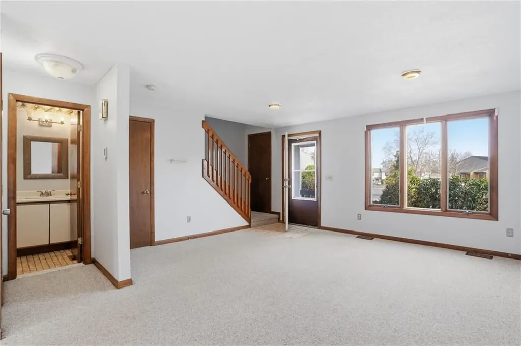 53 Kristee Circle West Warwick RI 02893