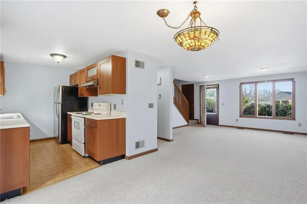 53 Kristee Circle West Warwick RI 02893