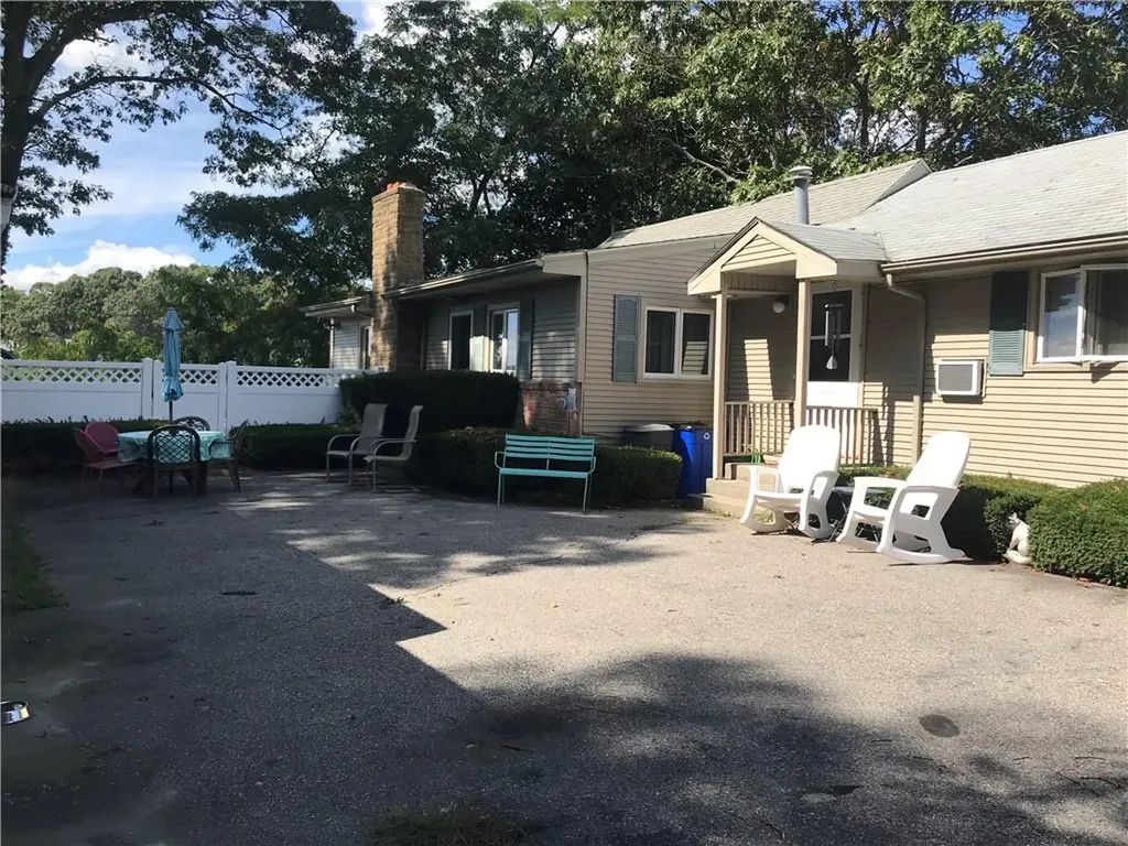 179 Lane 4 Road Warwick RI 02888
