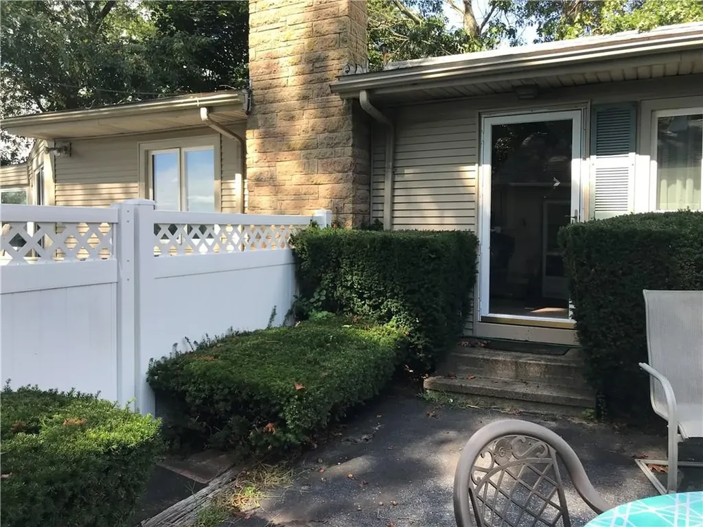 179 Lane 4 Road Warwick RI 02888