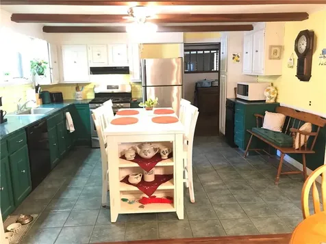 179 Lane 4 Road Warwick RI 02888