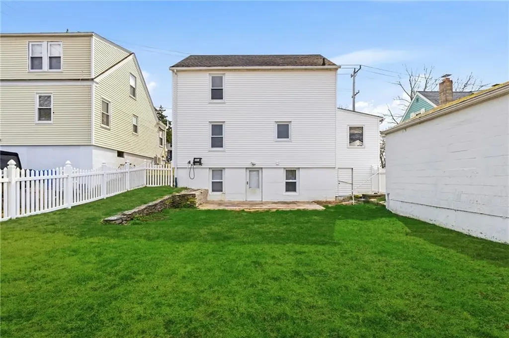 230 New London Avenue West Warwick RI 02893