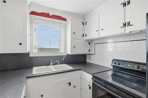 230 New London Avenue West Warwick RI 02893