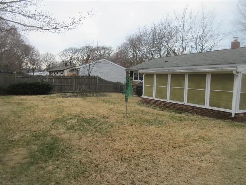70 Keeley Avenue Warwick RI 02886