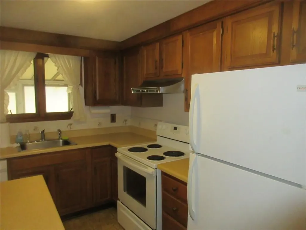 70 Keeley Avenue Warwick RI 02886