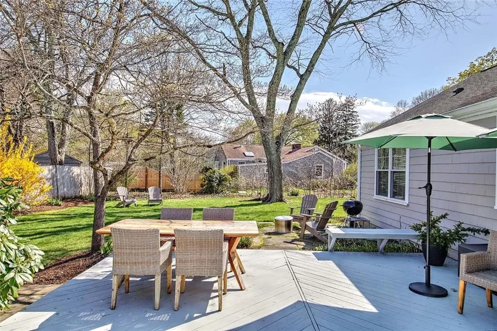 25 Belton Drive Barrington RI 02806