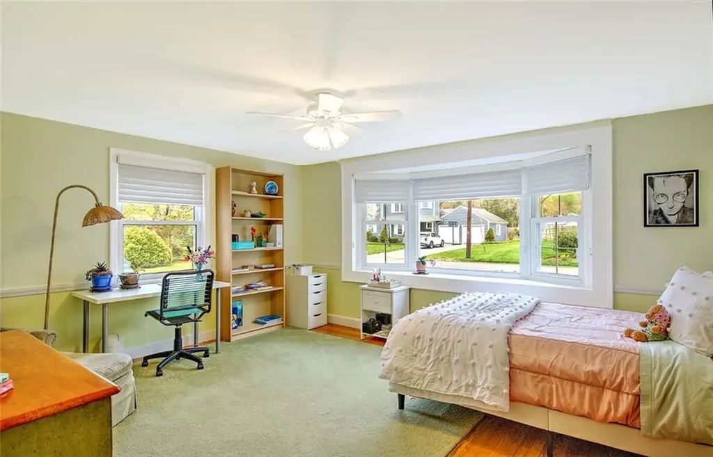 25 Belton Drive Barrington RI 02806