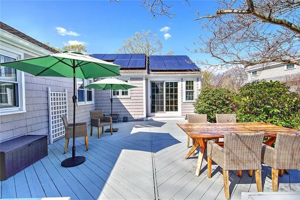 25 Belton Drive Barrington RI 02806