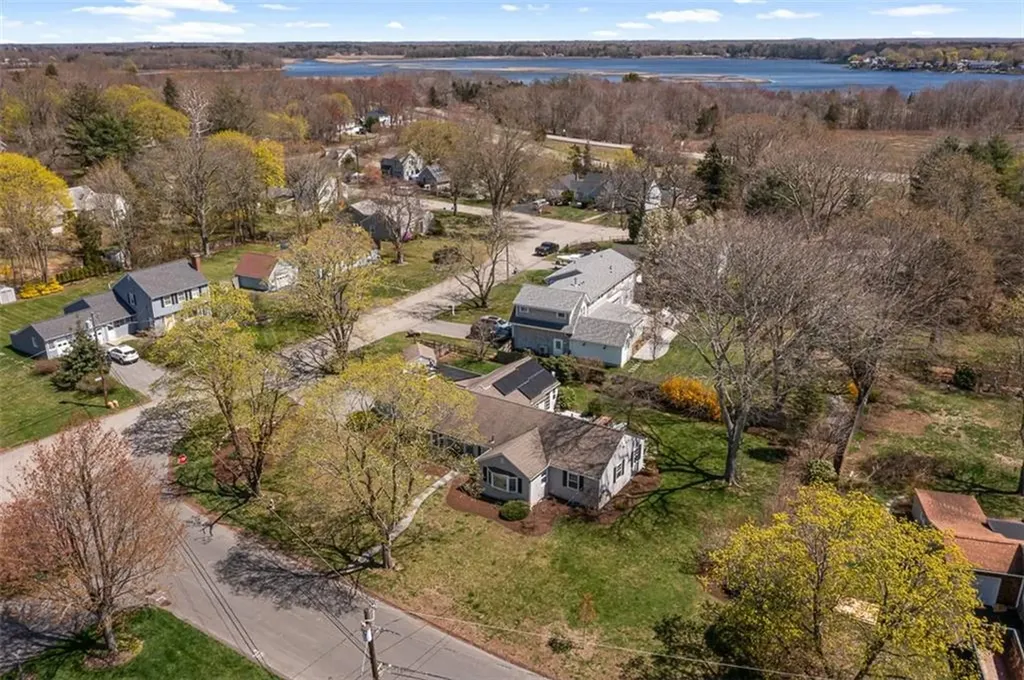 25 Belton Drive Barrington RI 02806