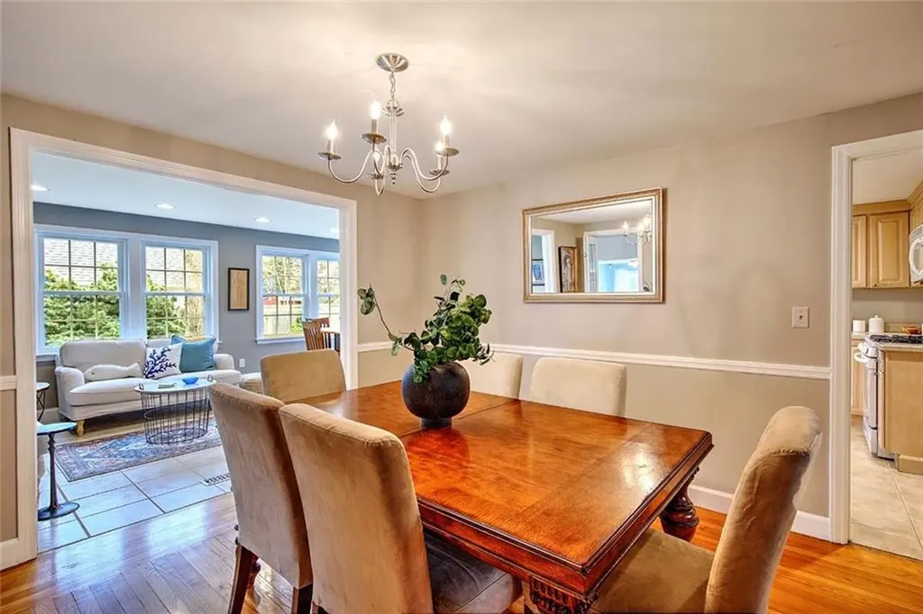 25 Belton Drive Barrington RI 02806