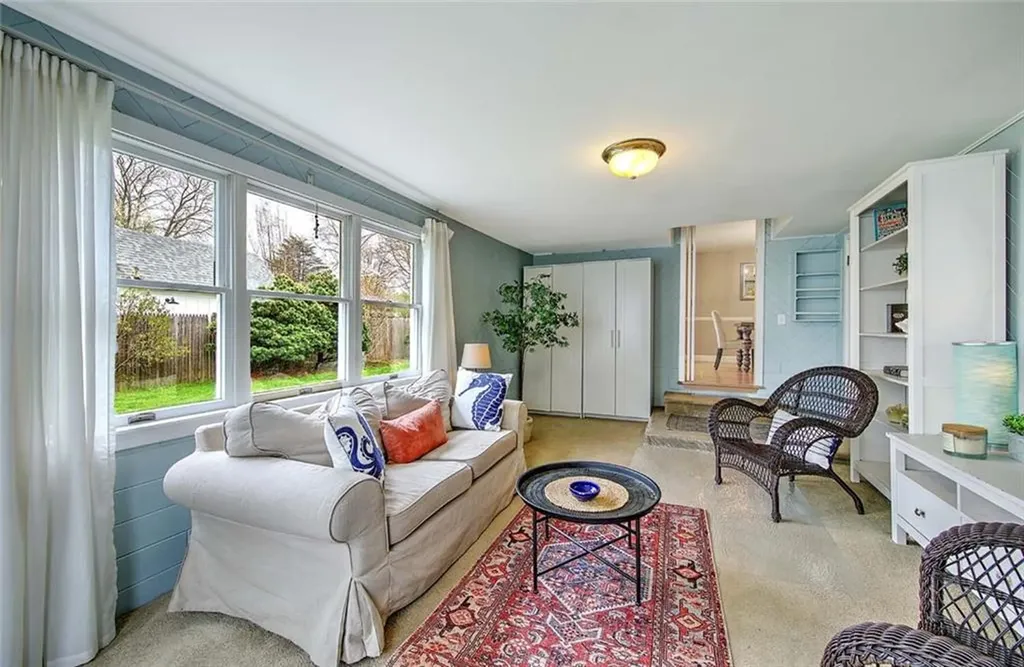 25 Belton Drive Barrington RI 02806