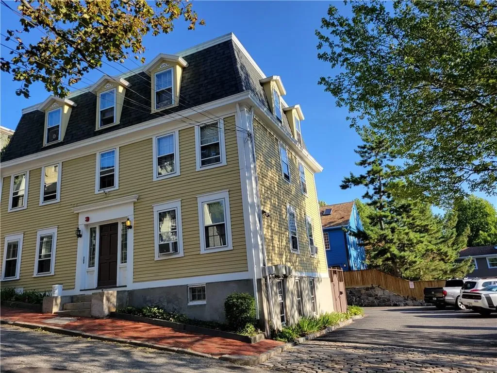 8 Cady Street Providence RI 02903