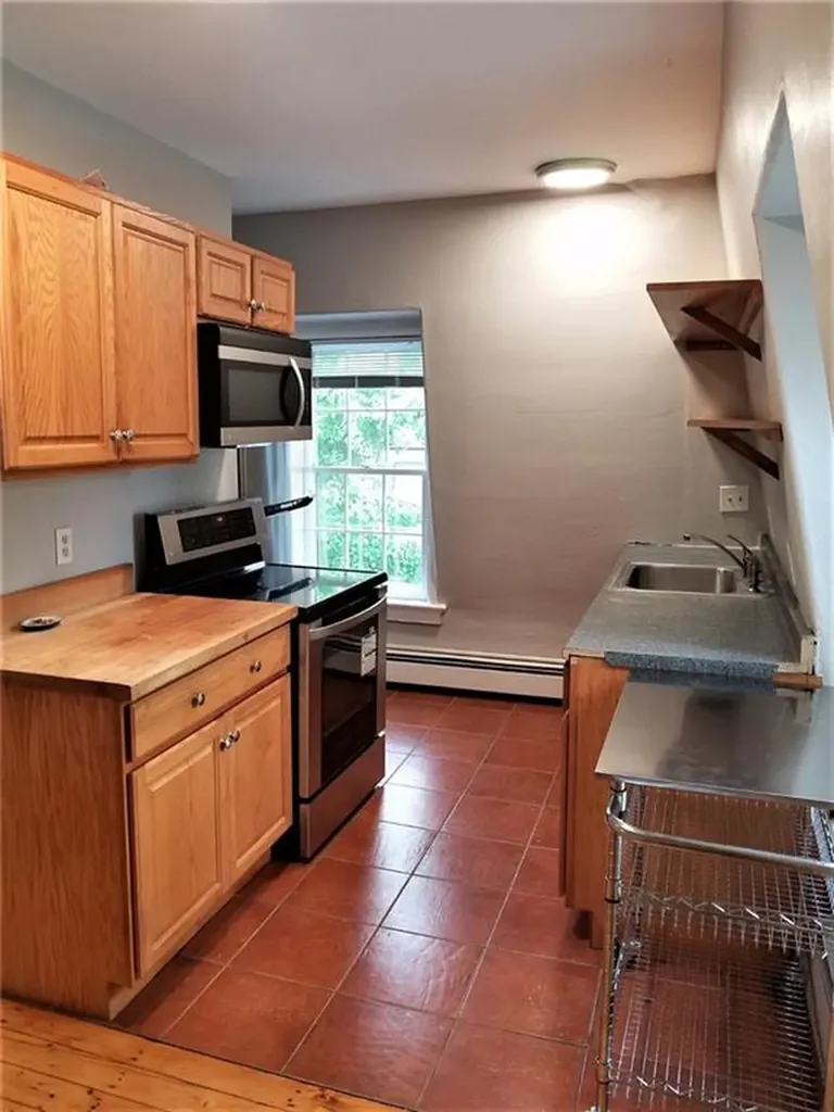 8 Cady Street Providence RI 02903