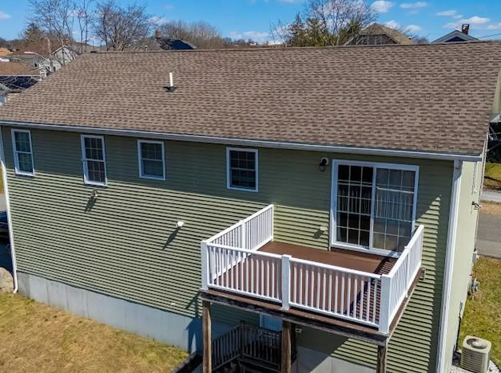 8 Lakeside Street Providence RI 02904