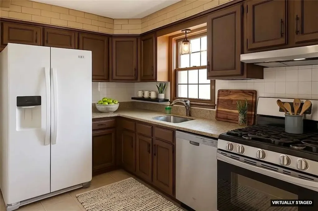 699 Lower River Road Lincoln RI 02865
