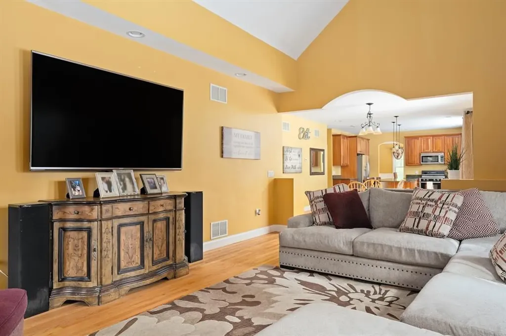 2 St Josephs Way Hopkinton RI 02832