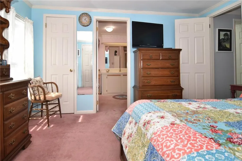 181 Little Pond Road South Kingstown RI 02879