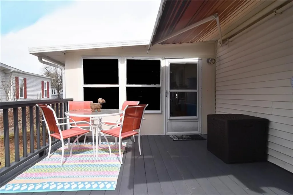 181 Little Pond Road South Kingstown RI 02879