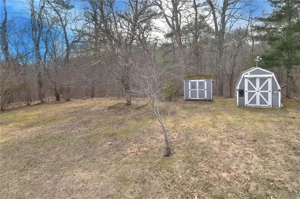 181 Little Pond Road South Kingstown RI 02879