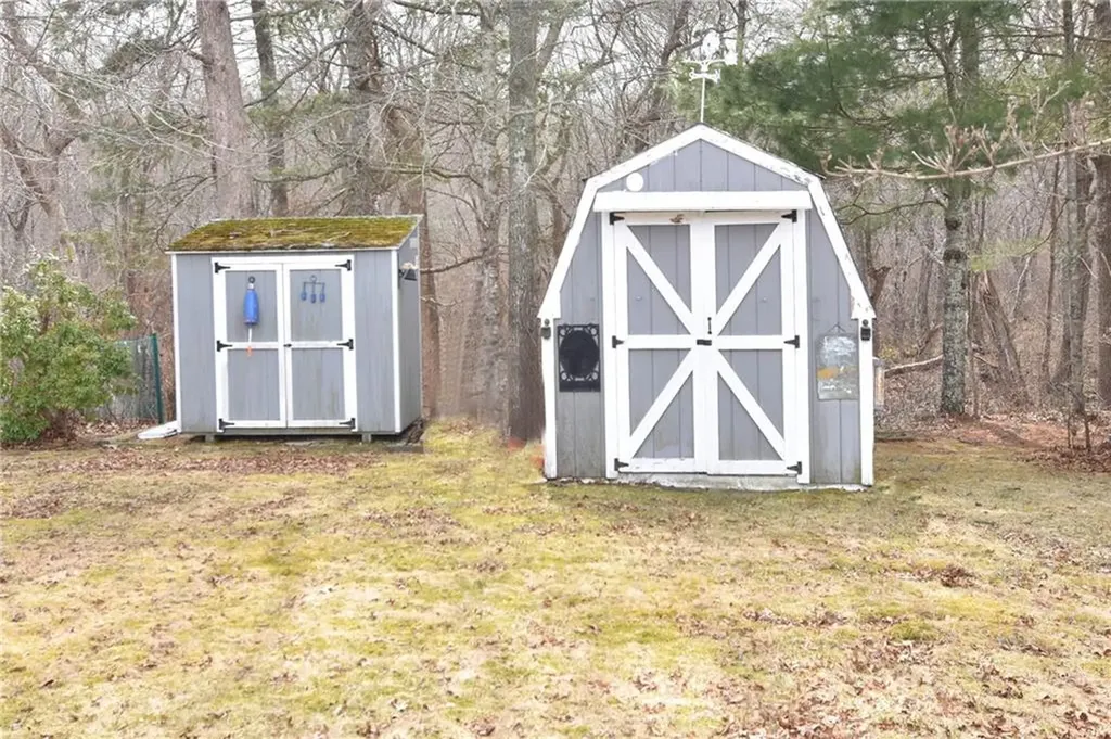 181 Little Pond Road South Kingstown RI 02879