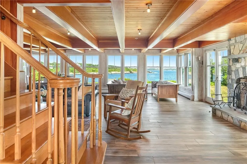 4 Hull Cove Street Jamestown RI 02835