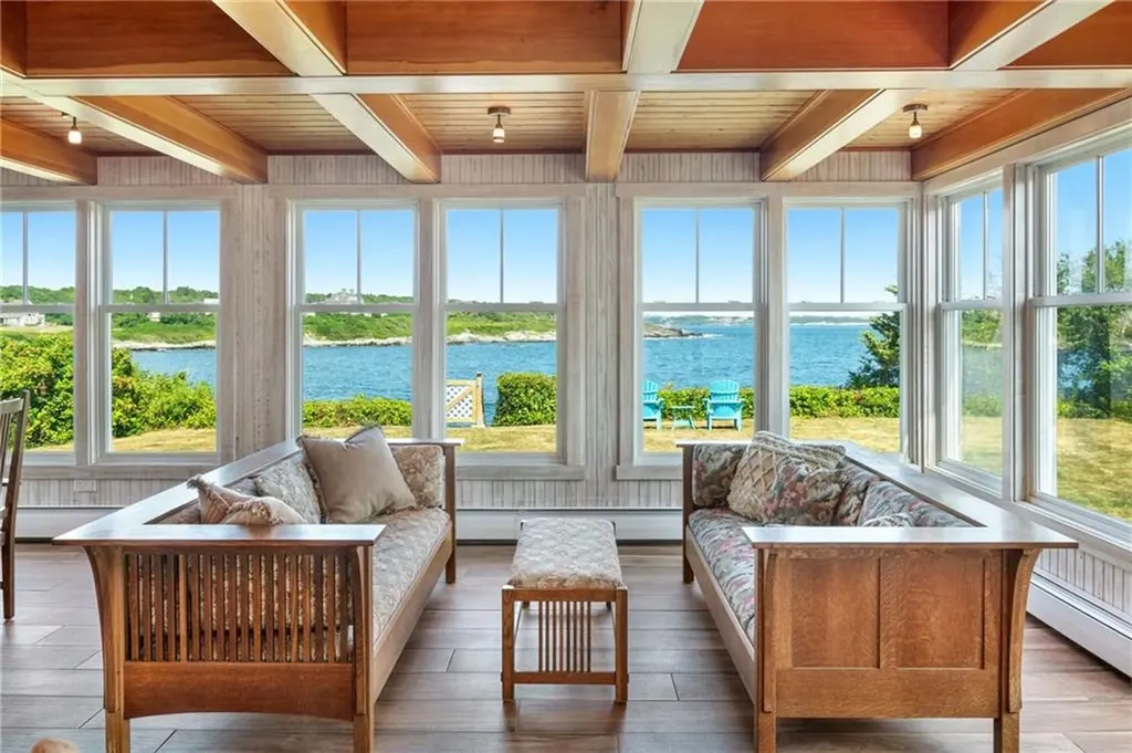 4 Hull Cove Street Jamestown RI 02835