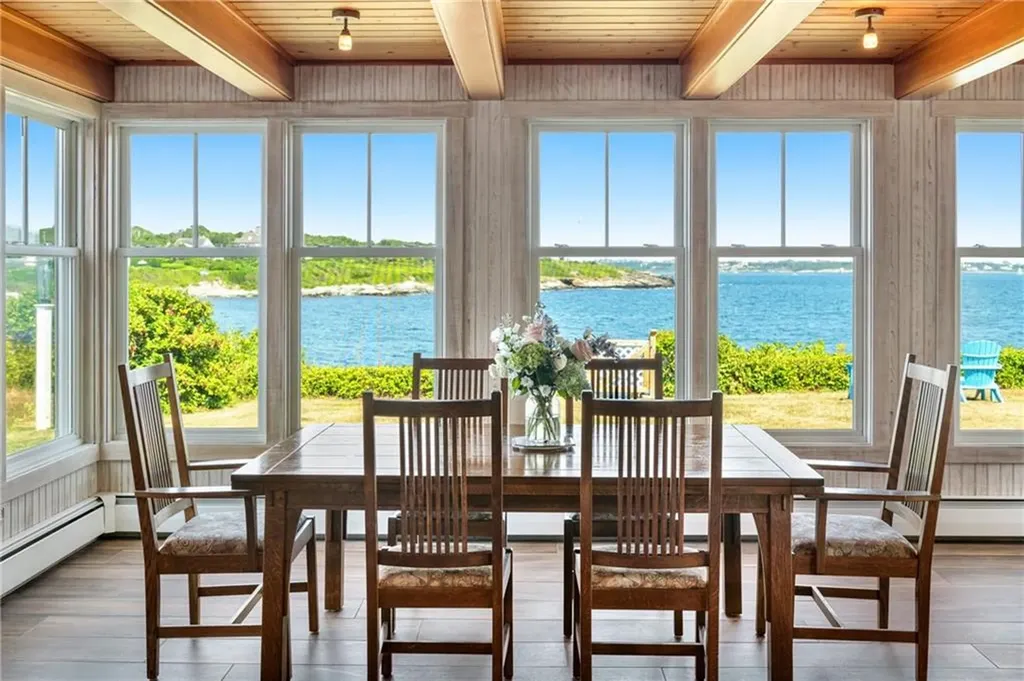 4 Hull Cove Street Jamestown RI 02835