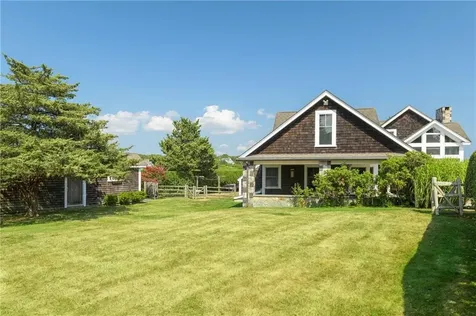 4 Hull Cove Street Jamestown RI 02835