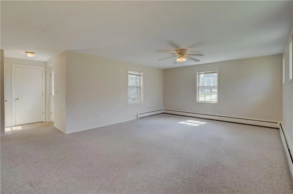 1 A Hanley Farm Road Warren RI 02885