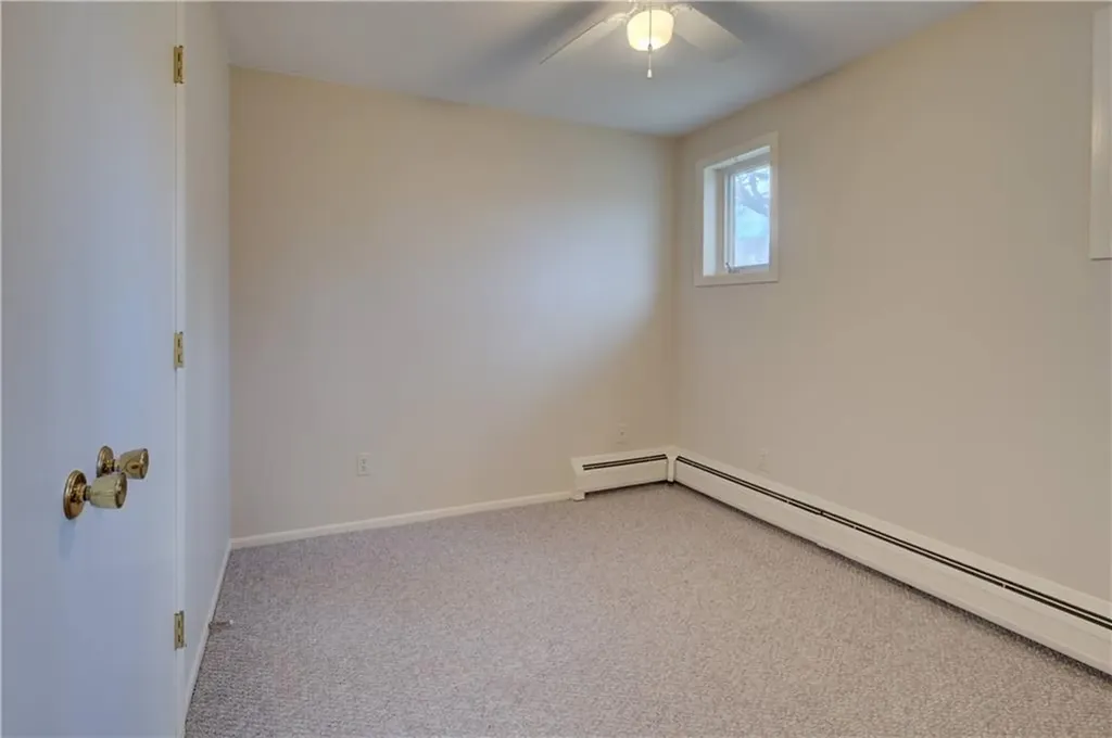 1 A Hanley Farm Road Warren RI 02885