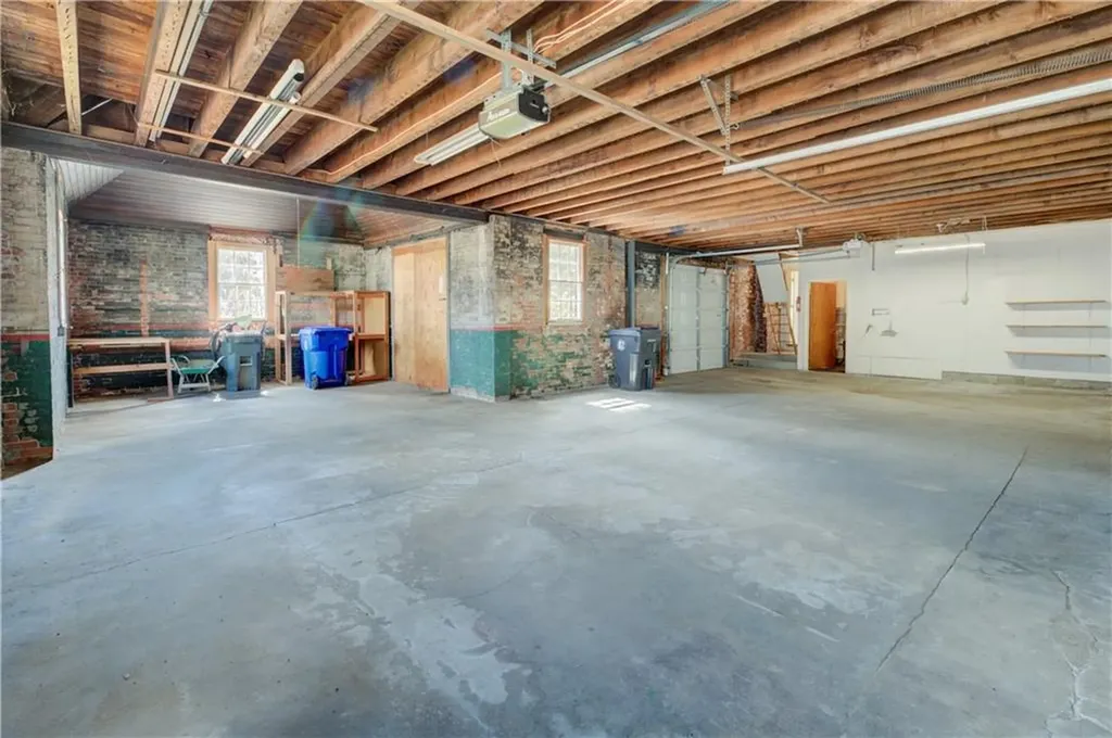 1 A Hanley Farm Road Warren RI 02885