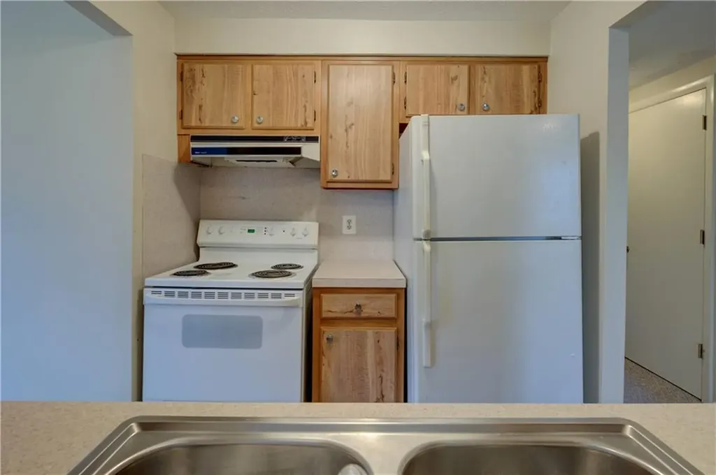 1 A Hanley Farm Road Warren RI 02885