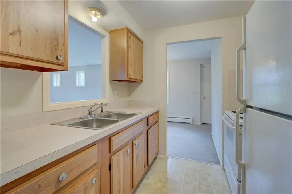 1 A Hanley Farm Road Warren RI 02885